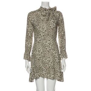 Elegant Leopard Print Long Sleeve Dress